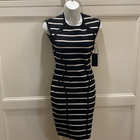 Guess Dresses & Skirts - Guess Women’s Dress 👗🌸